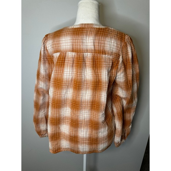 Universal Threads Orange Button-Up - Picture 4 of 5